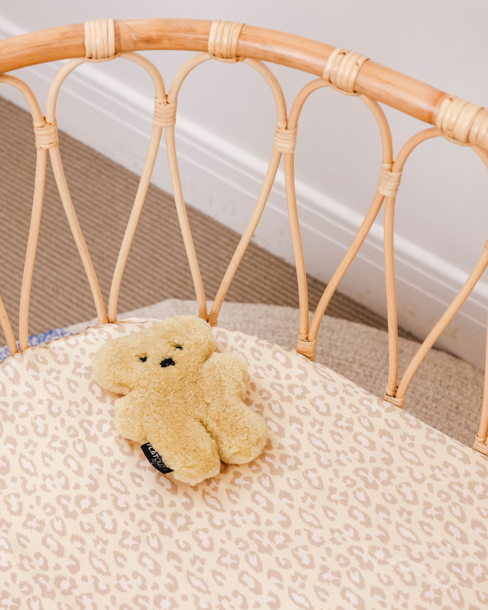 SILK FITTED COT + SHEETS Silk Magnolia